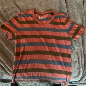 V neck short sleeve shirt